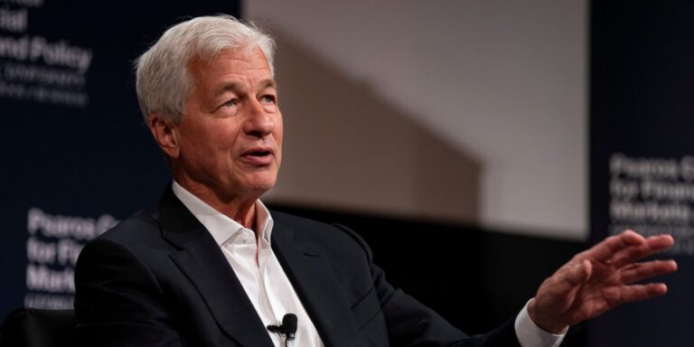 Jamie Dimon says business school grads taking a private equity job while already working at JPMorgan is ‘unethical’